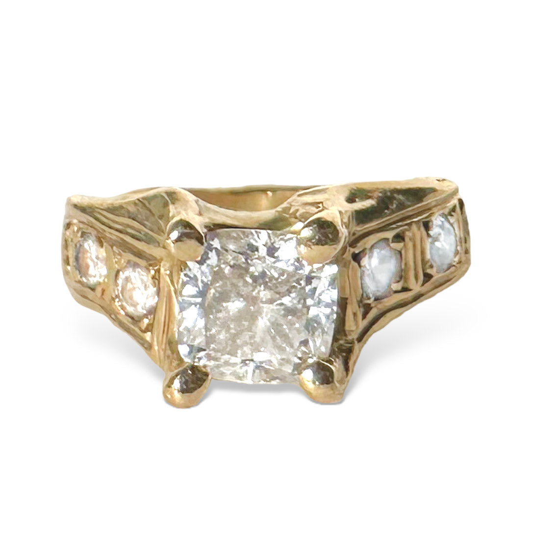 Gusto Ring