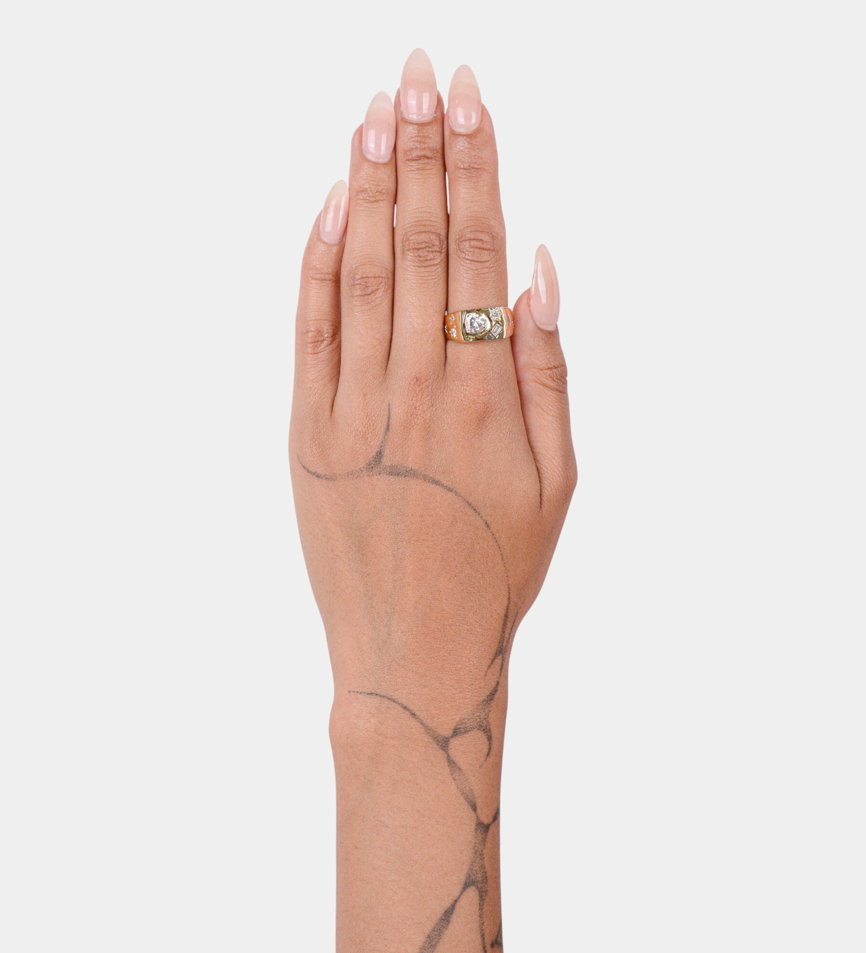 Amorini Signet Ring