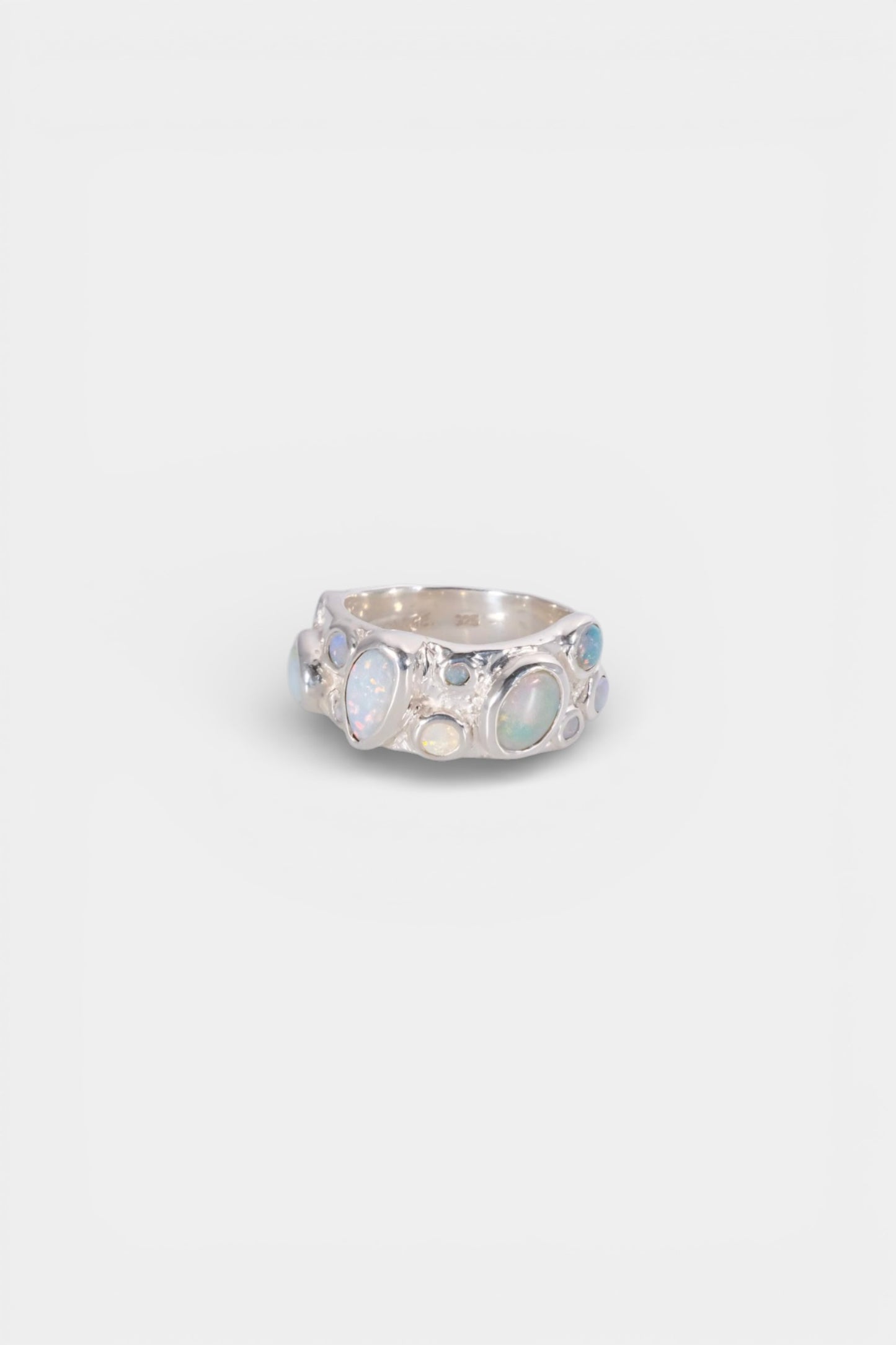 Auricle Scatter Band