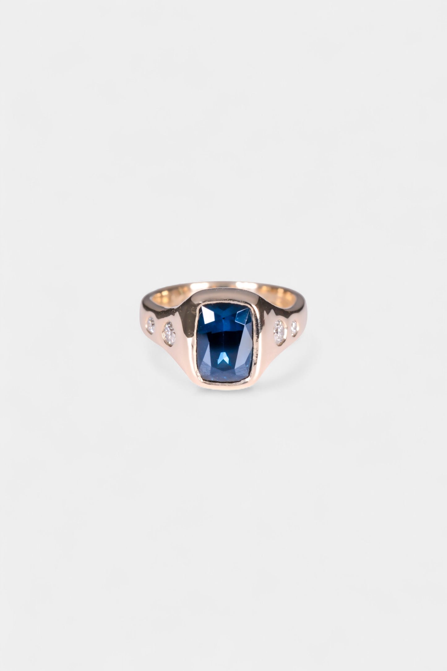 Melodrama Ring