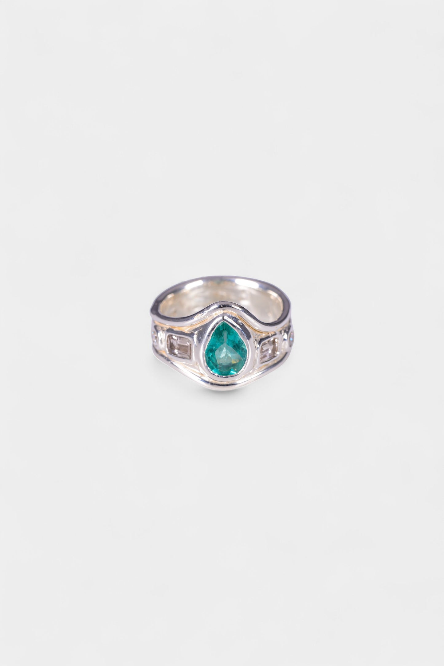 Peaking Ring