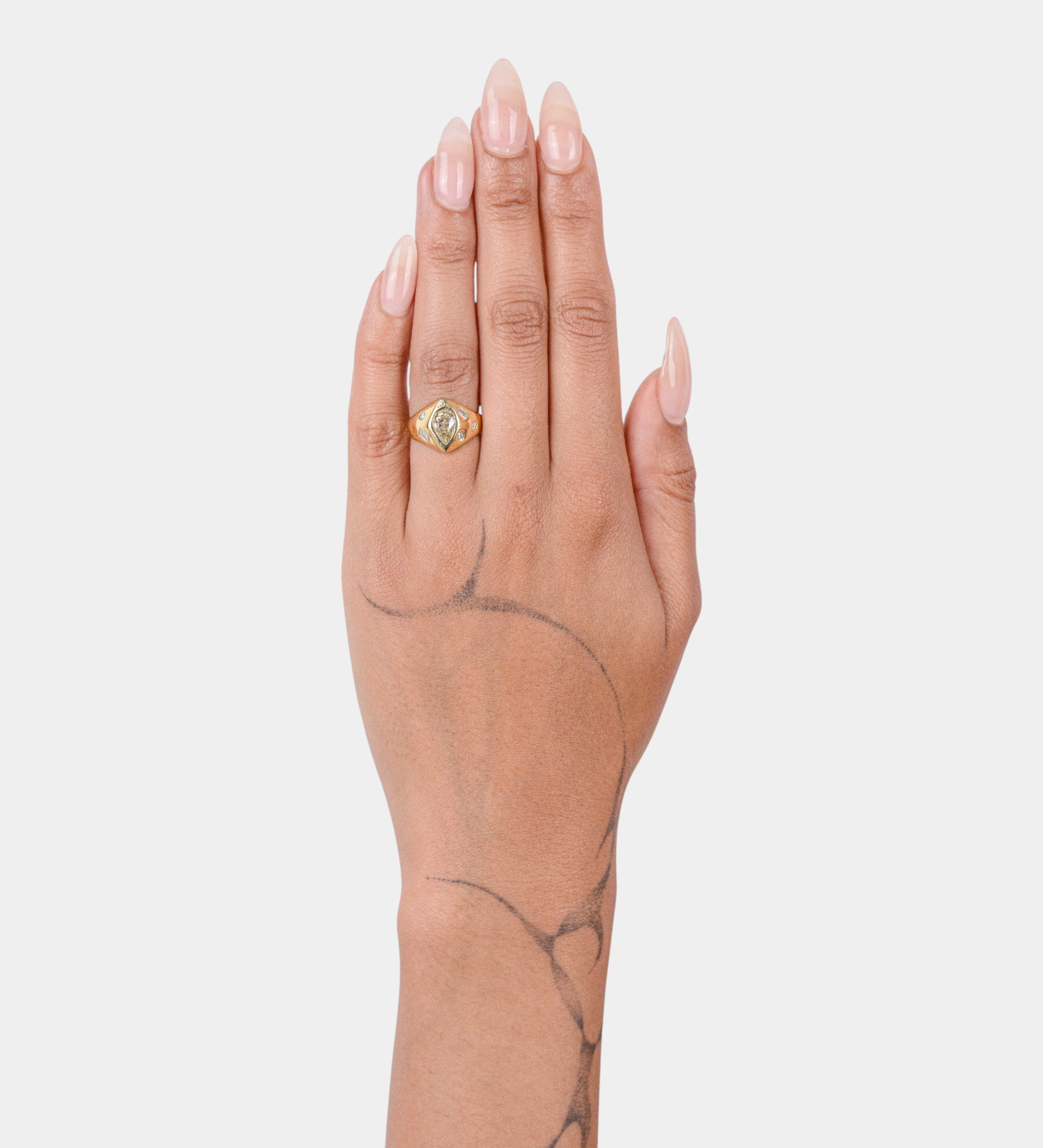 Ricca Ring