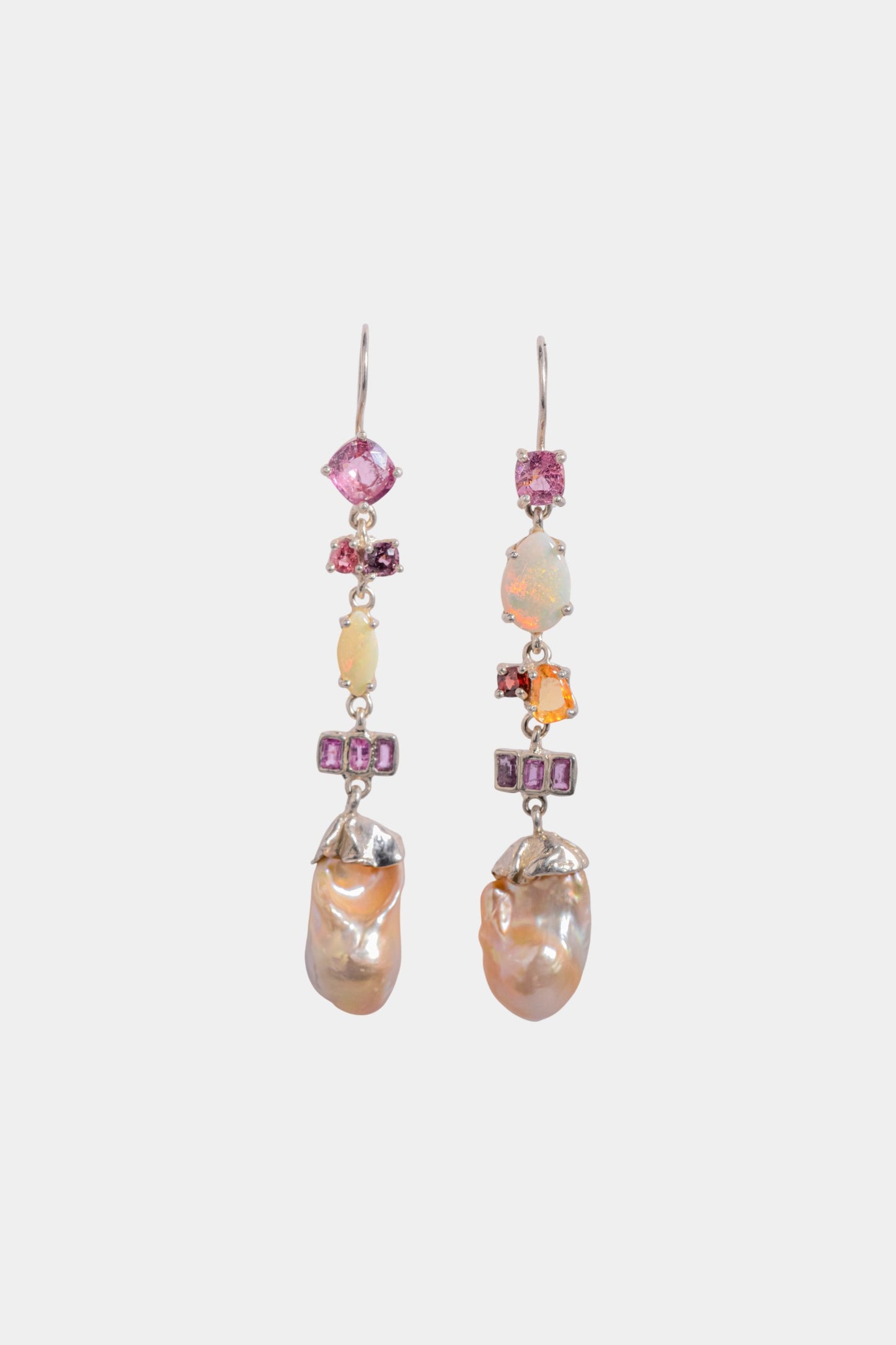 Pearlscape Earrings
