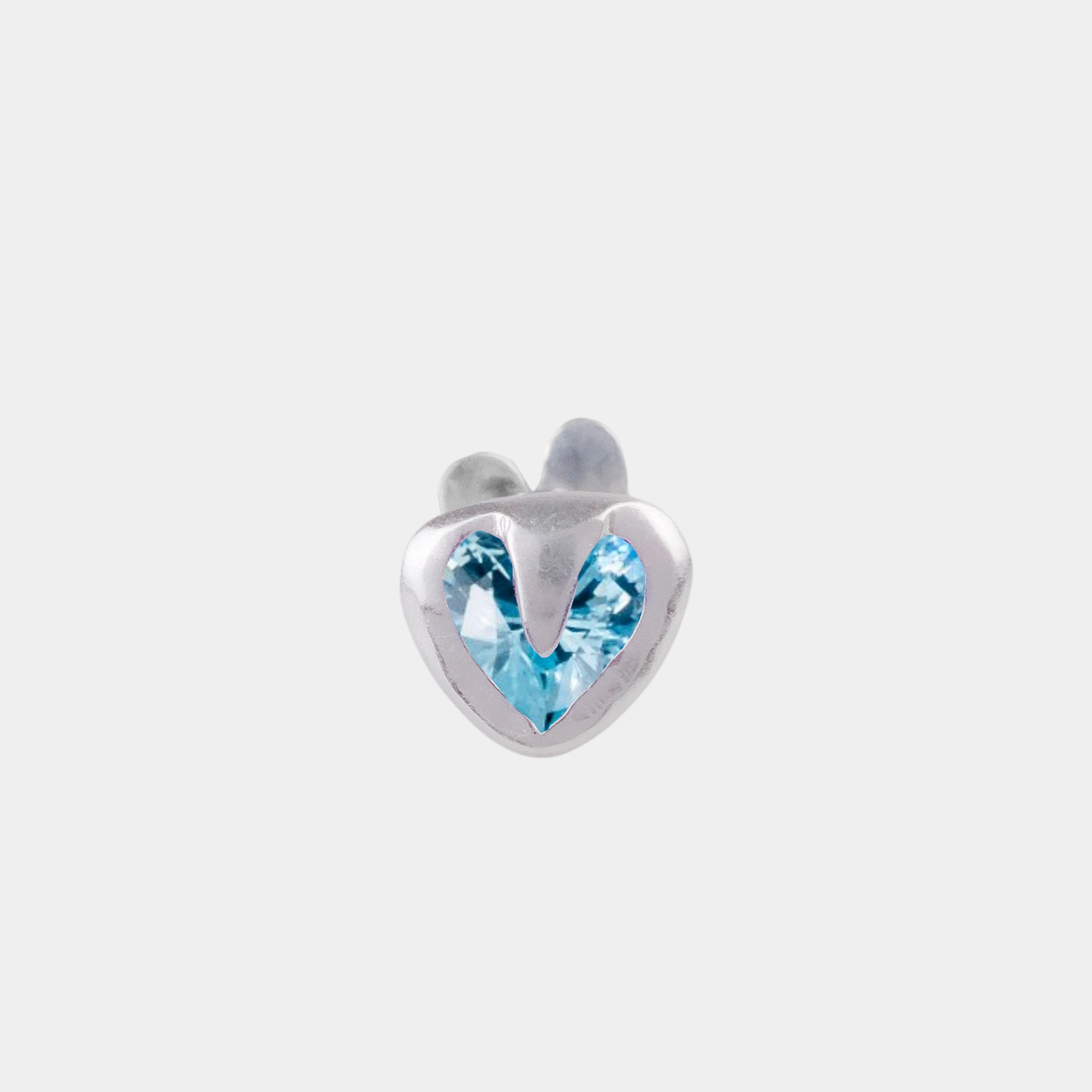 Tiny Heart Flatback Stud