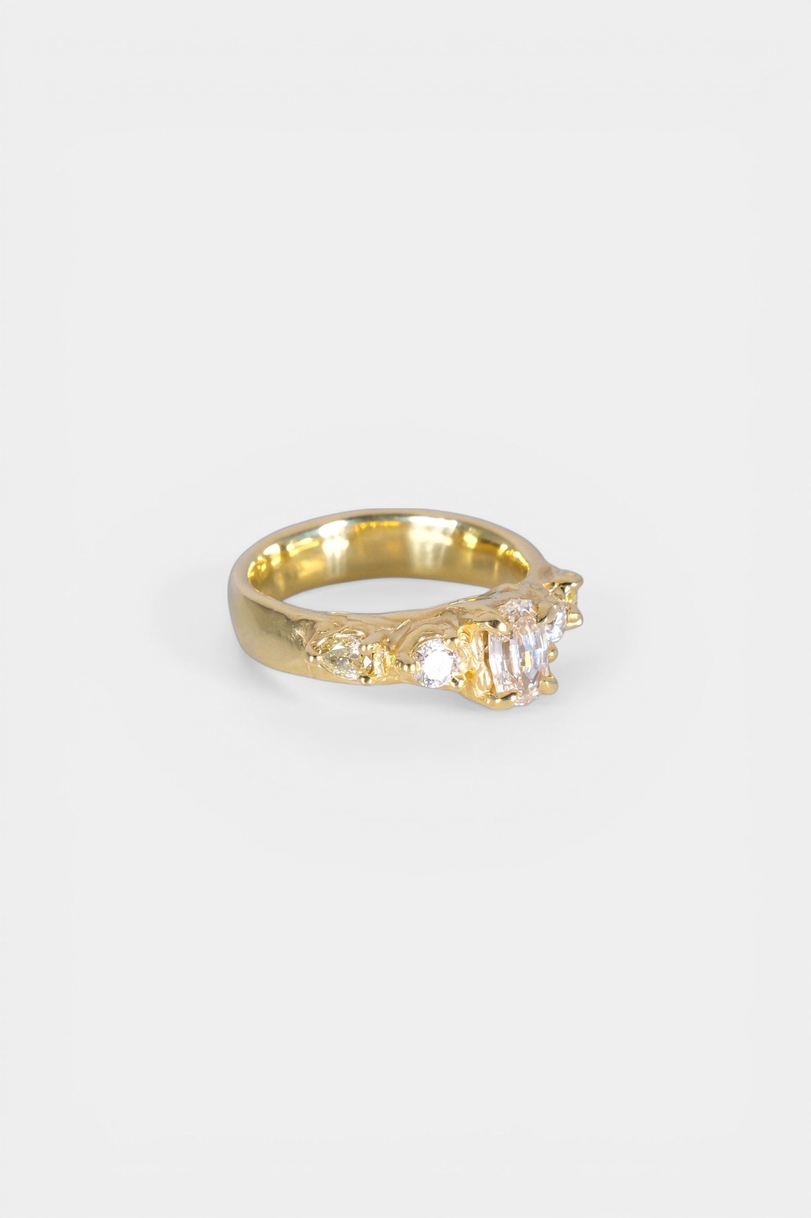Clarté Ring