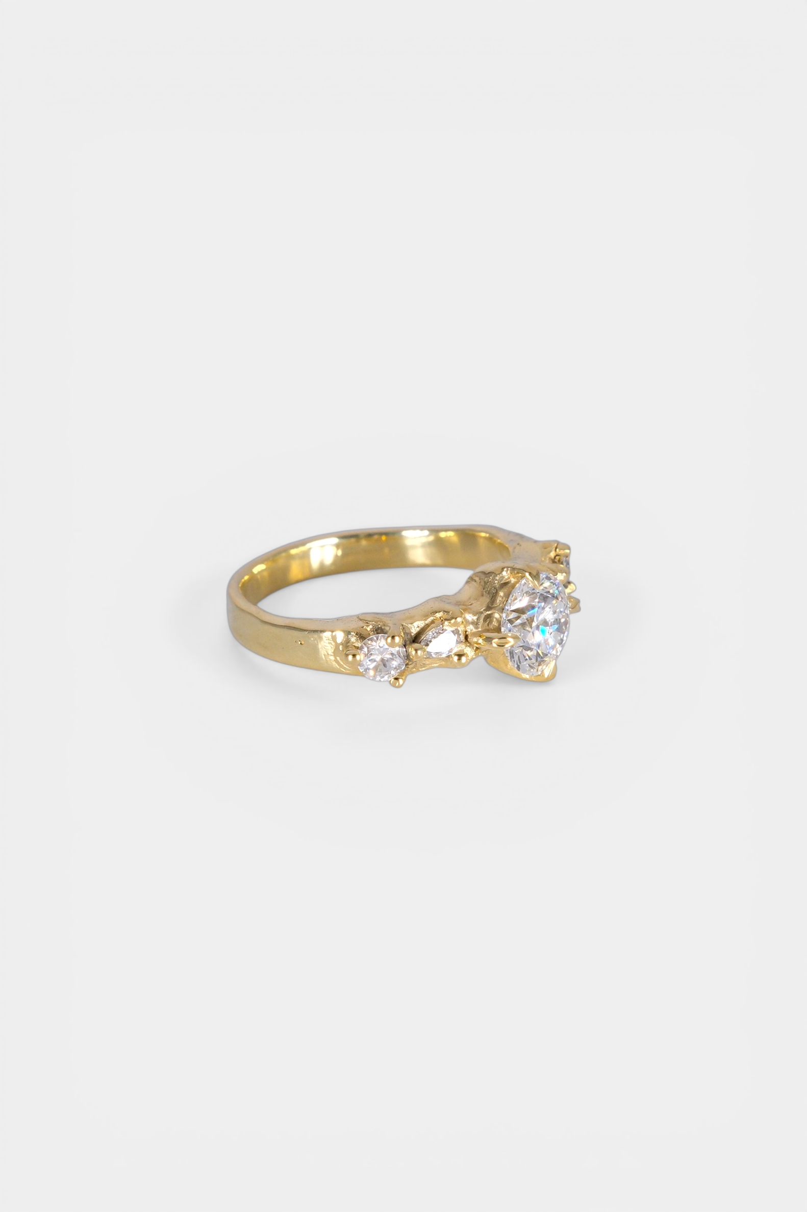 Lunare Ring