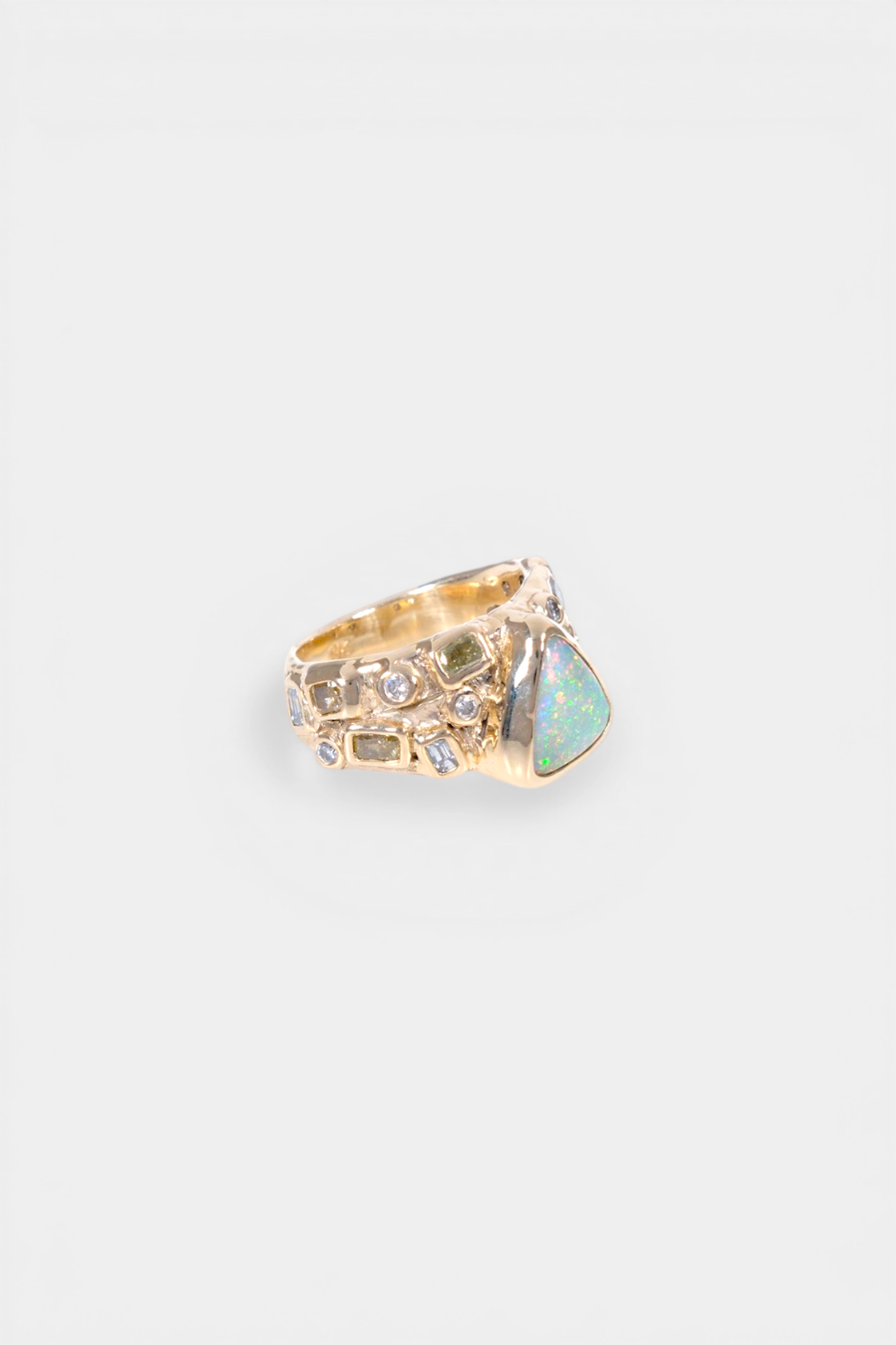 International Treasure Ring