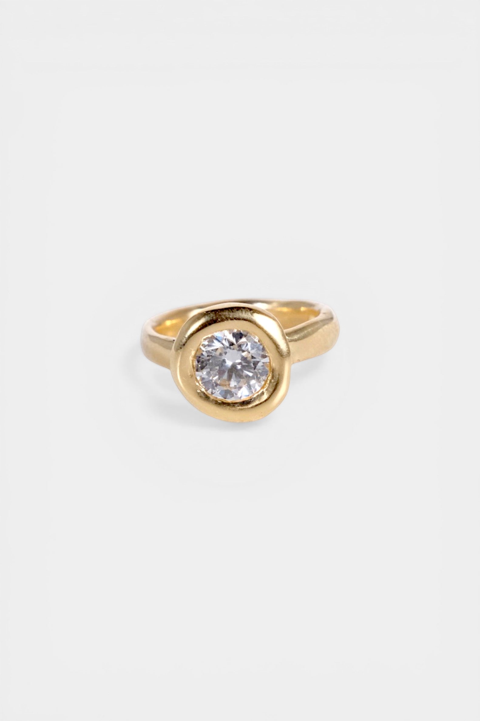 Donut Diamond Ring