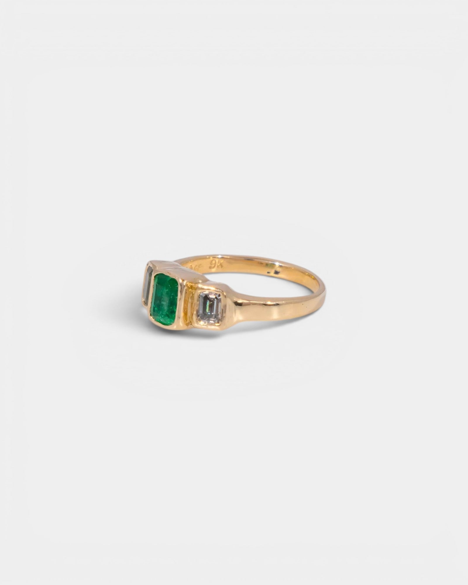 Apple Jax Ring