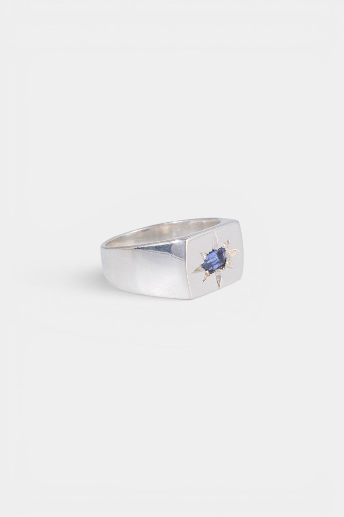 Spur Signet Ring