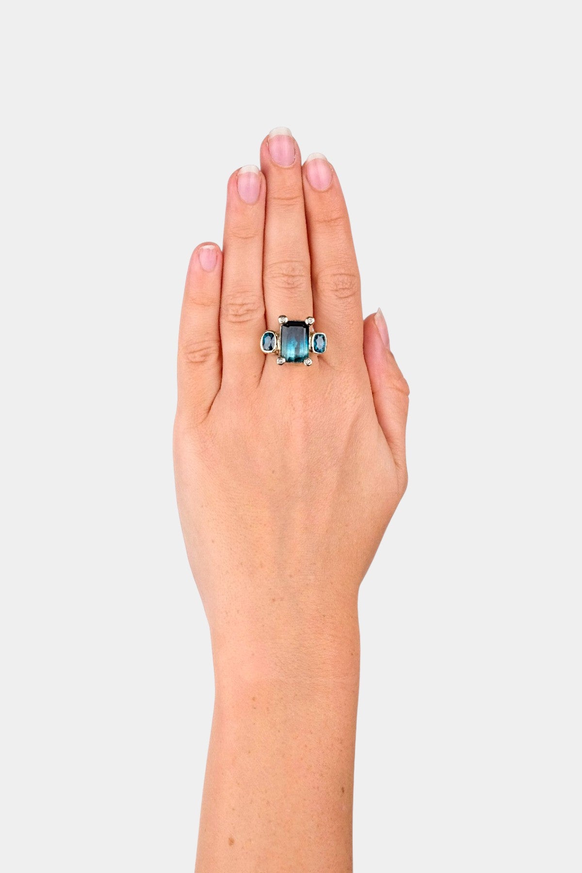 Big Sparrow Ring