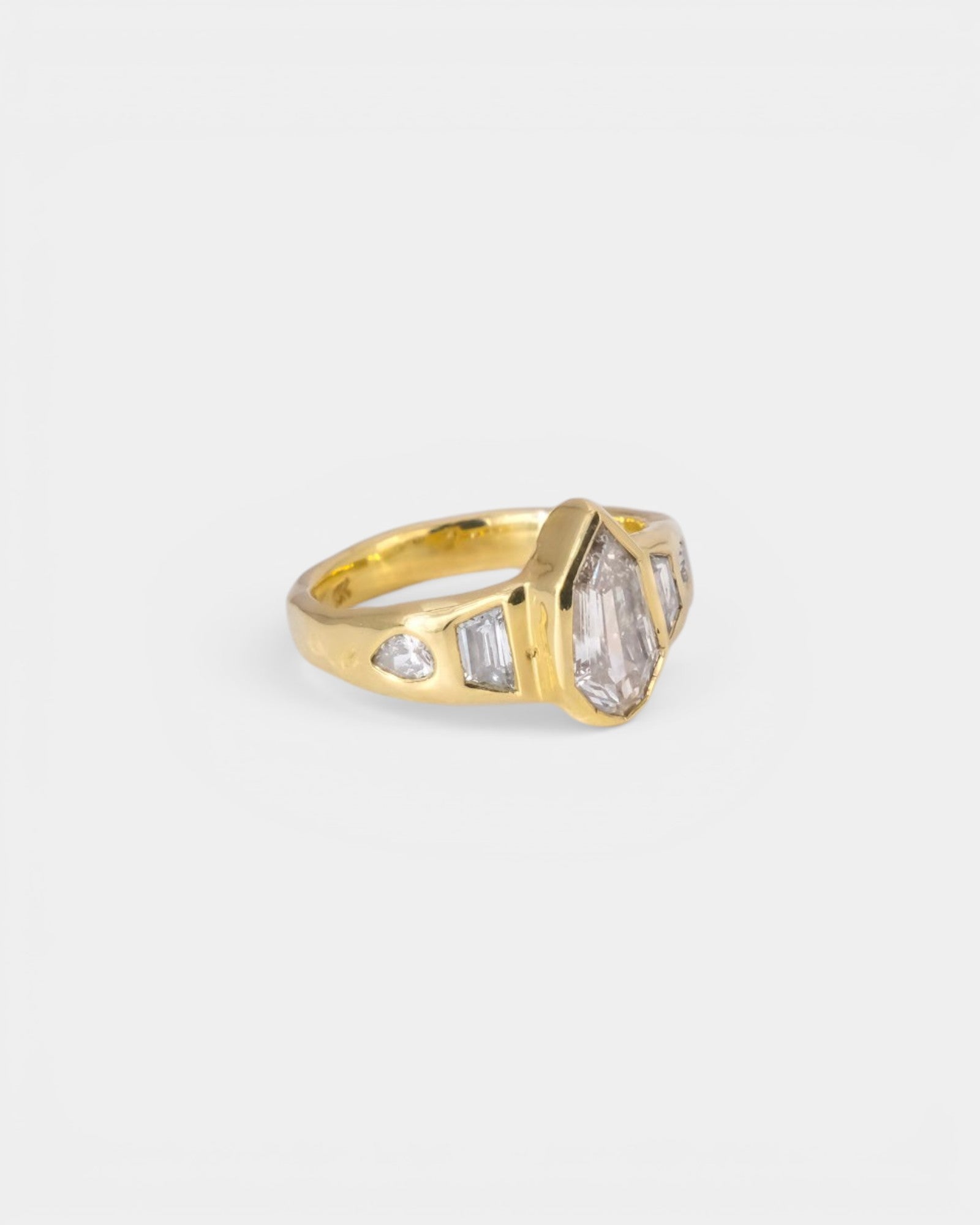 Queen o'Diamonds Ring