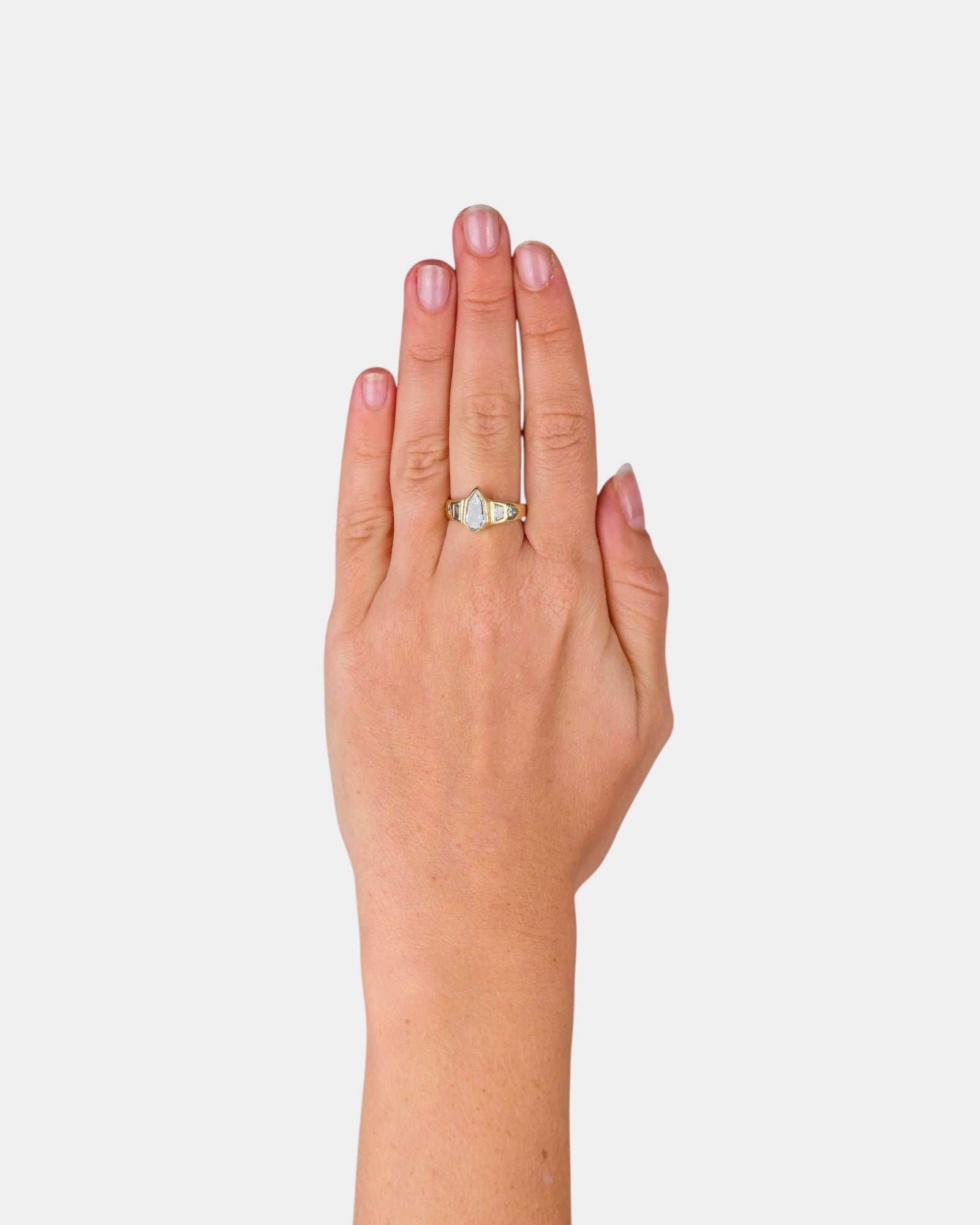 Queen o'Diamonds Ring
