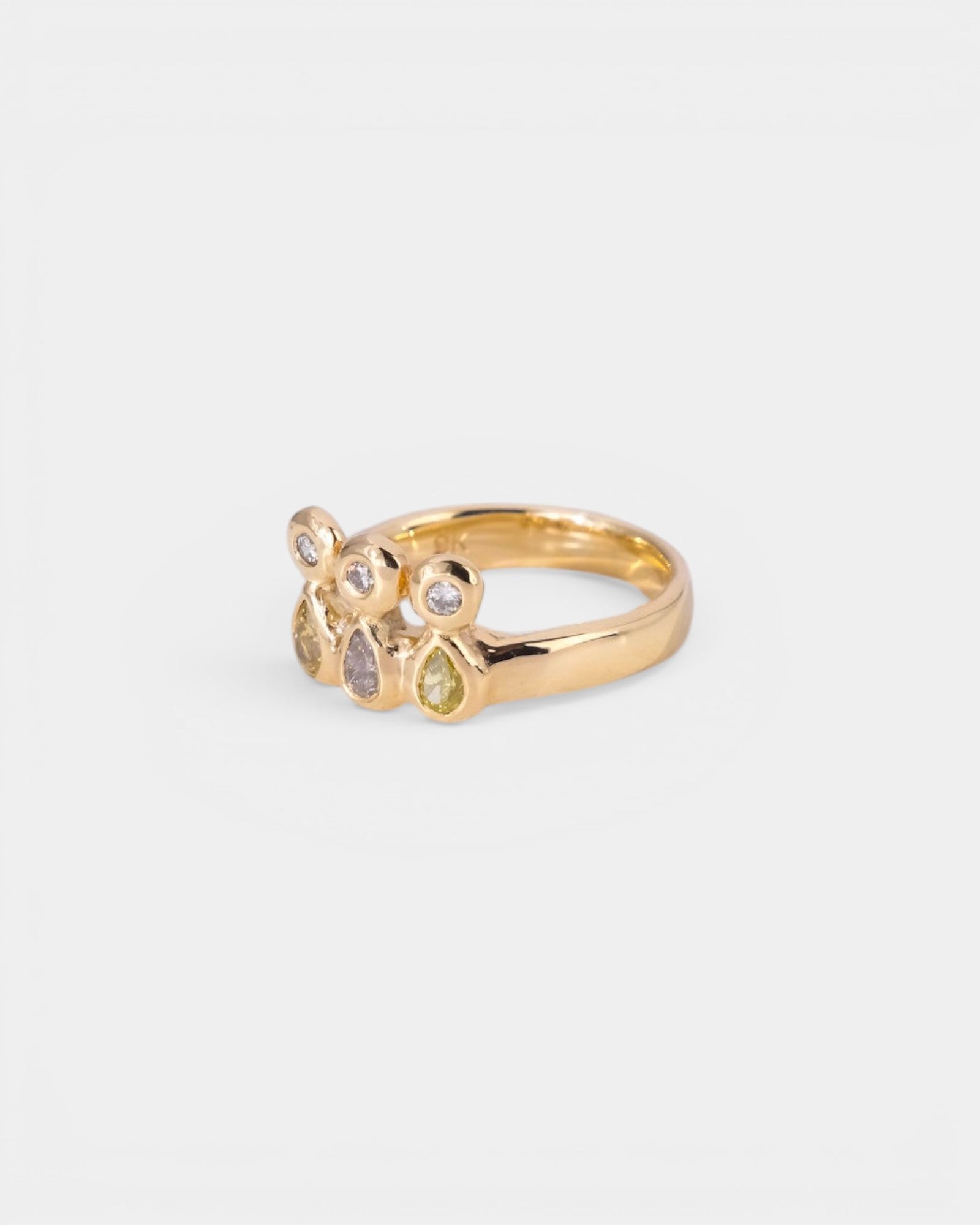 Center Stage Ring