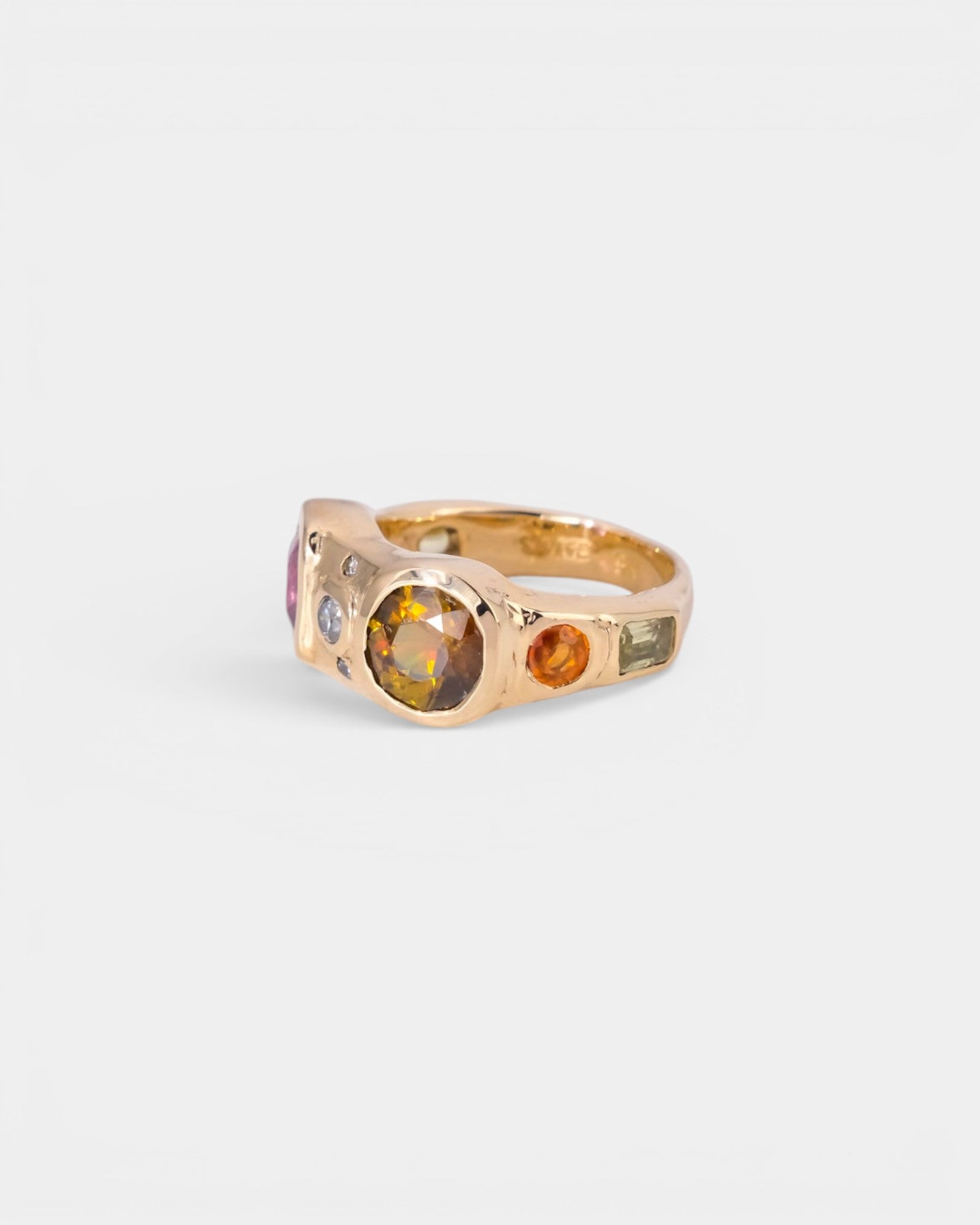 Hotel Paradiso Ring