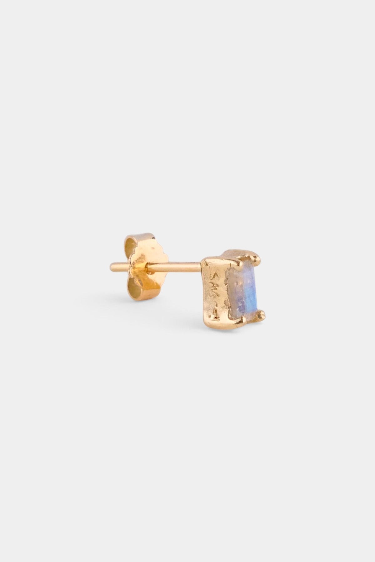 Recluse Moonstone Stud