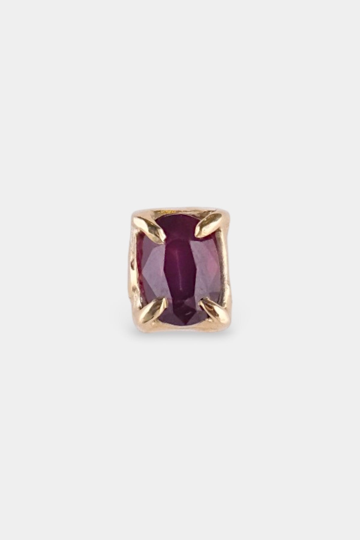 Winning Lap Garnet Stud