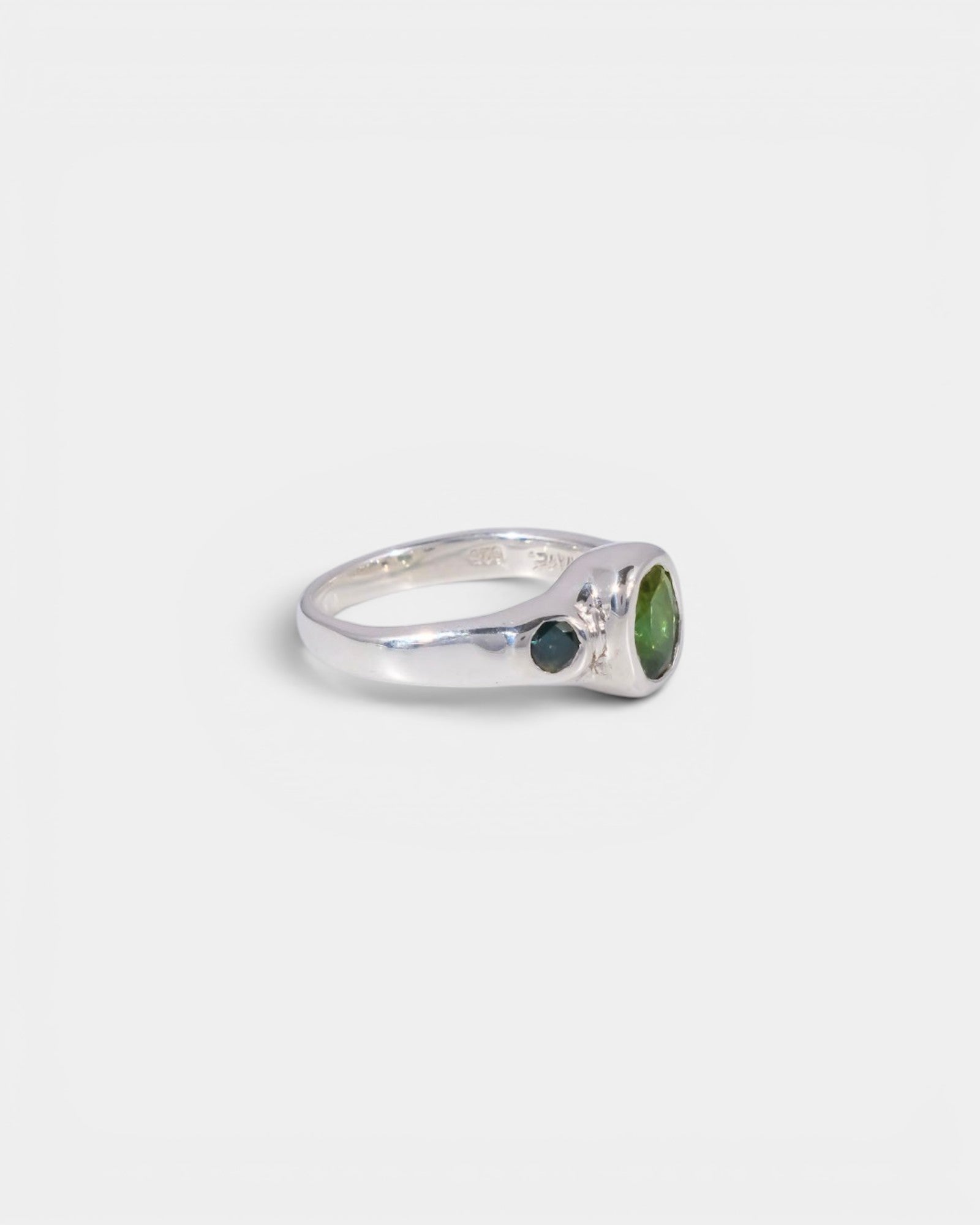 Arachna Trio Ring