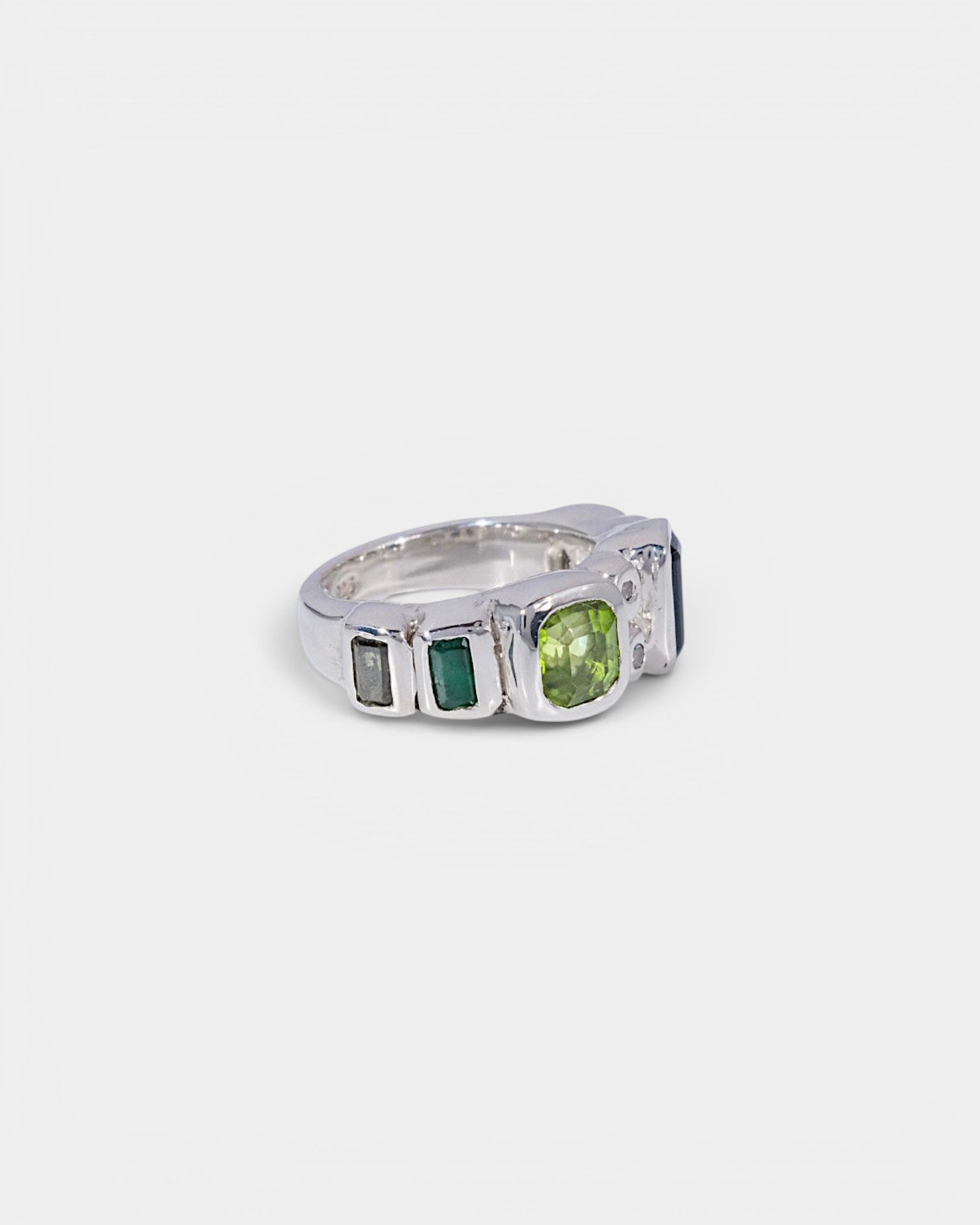 Mantis Ring