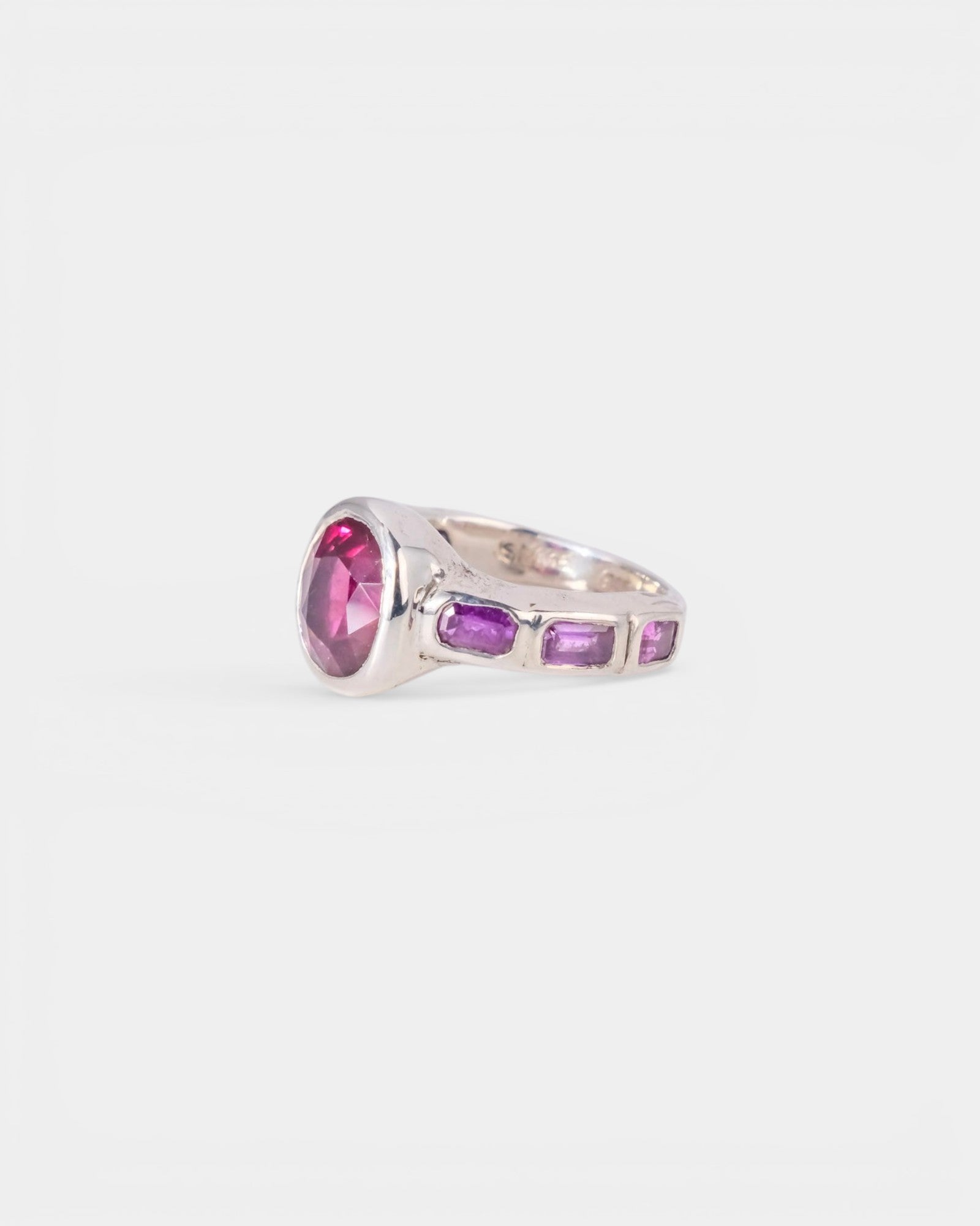 Psychotropica Ring